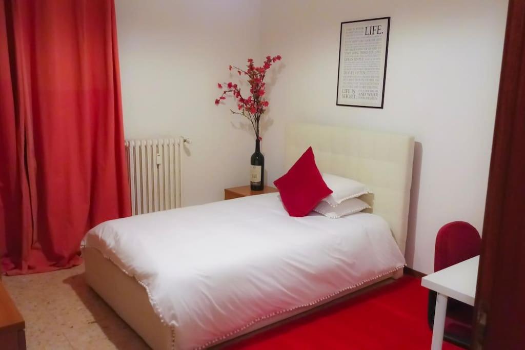 Unique&beautiful bedroom in central of Florence Extérieur photo